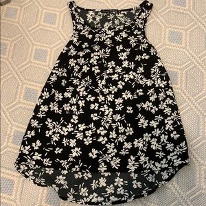 black and white flower detail sleeveless top